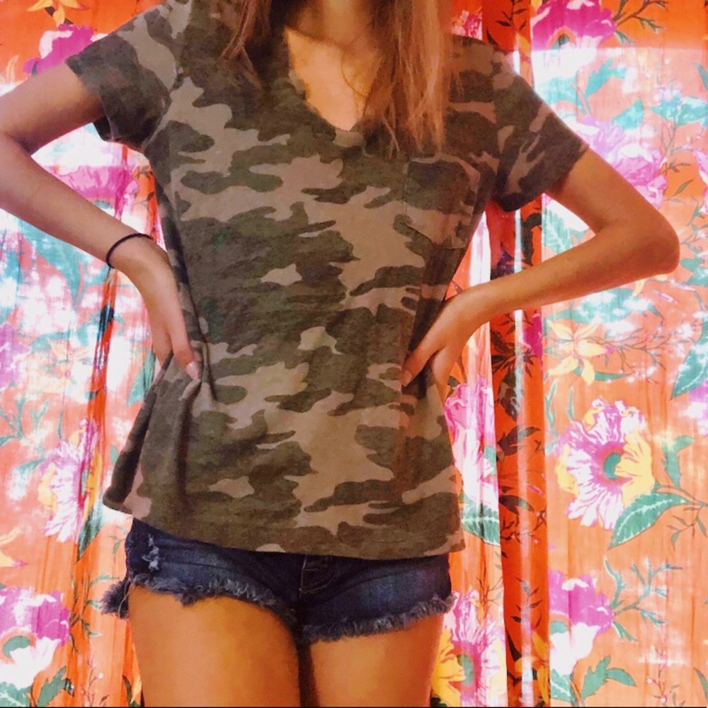 camo tee